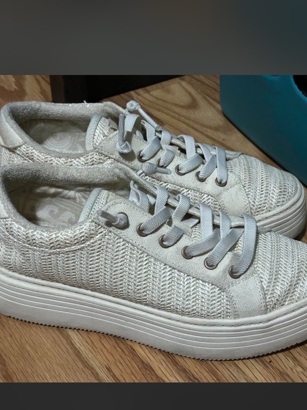 Roxy Women's Off-White Knit Platform Sneakers